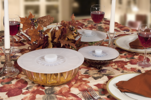 White Silicone Lids decorate Thanksgiving Day table